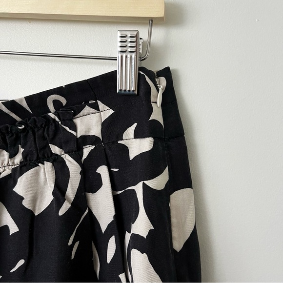 Adorable abstract pattern silk and wool skirt - Picture 3 of 4